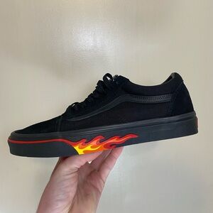 Size 10 - VANS Old Skool Flame Wall